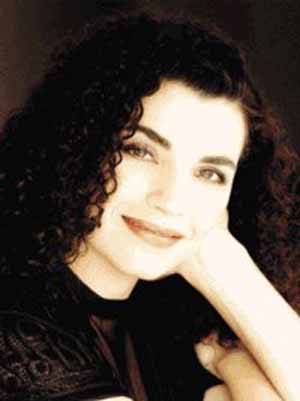 When Julianna was young, she hated her "flounder lips".